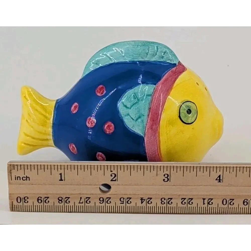 Salt & Pepper Shakers Set Figural Tropical Fish Colorful Ceramic Philippines